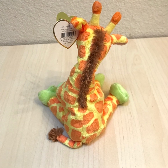 TY Beanie Baby Giraffe called: Giraffiti. NWT. Cute! - Picture 4 of 5